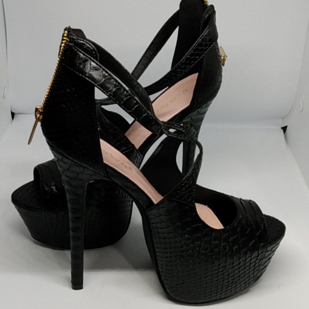 Black platform sandals